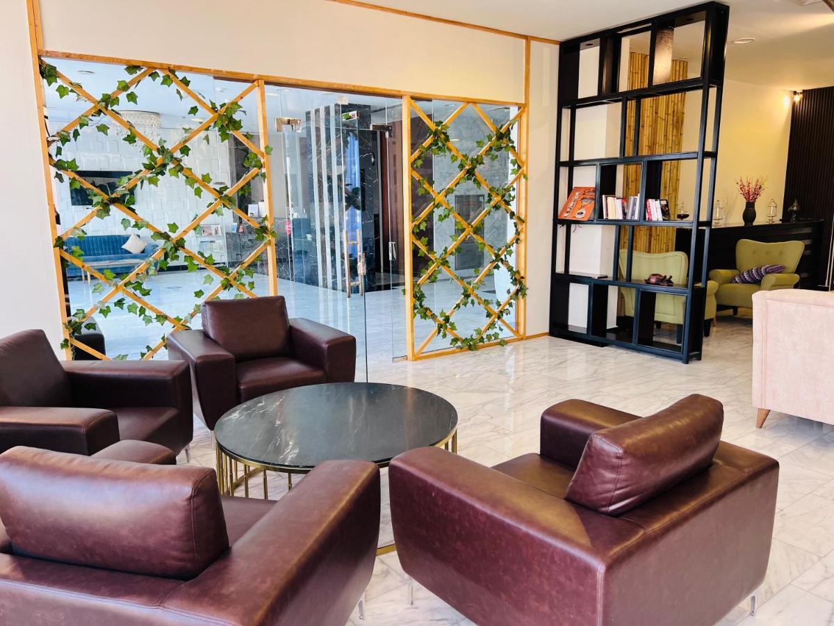 Golden Crown Hotel Alseeb Muscat Bagian luar foto