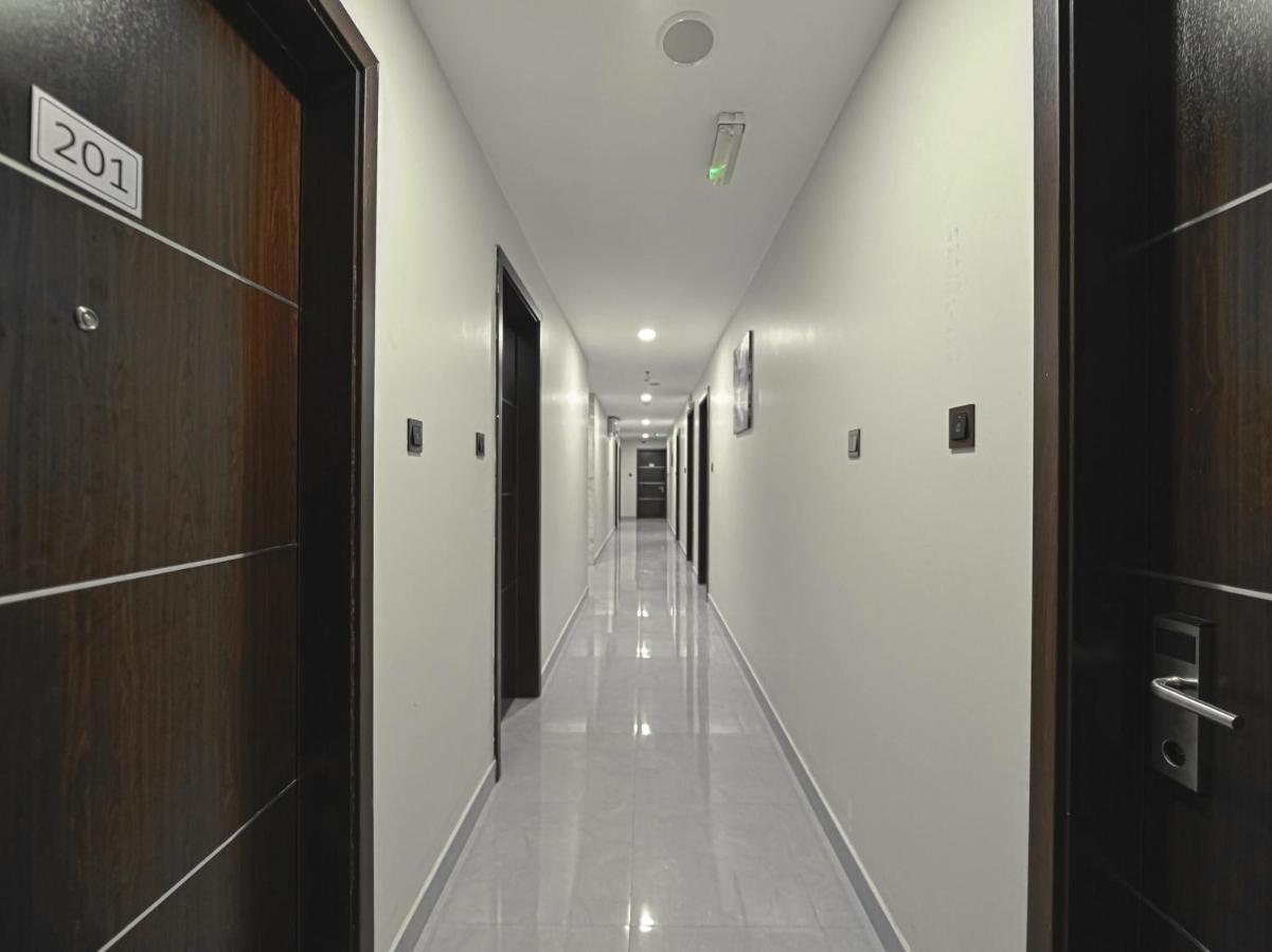 Golden Crown Hotel Alseeb Muscat Bagian luar foto