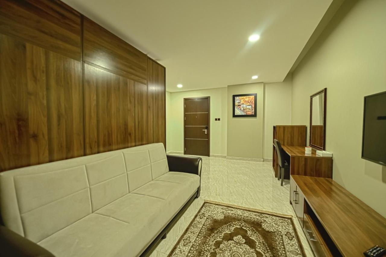 Golden Crown Hotel Alseeb Muscat Bagian luar foto